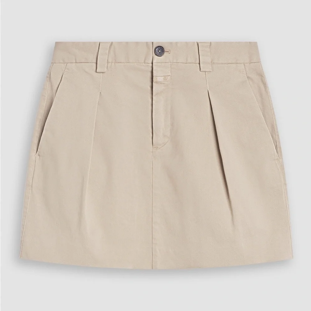 Closed Pleated Cotton Mini Skirt